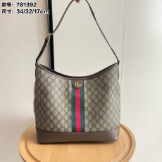 Gucci Hobo Bags